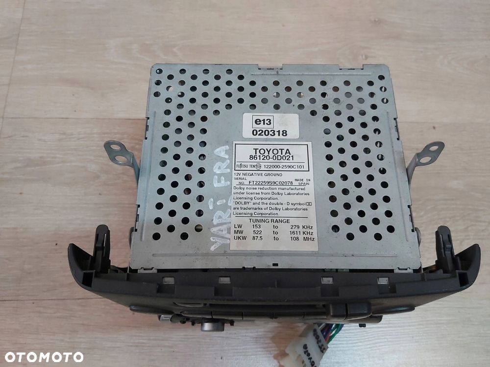 Toyota Yaris I radio kaseta 86120-0D021 - 4