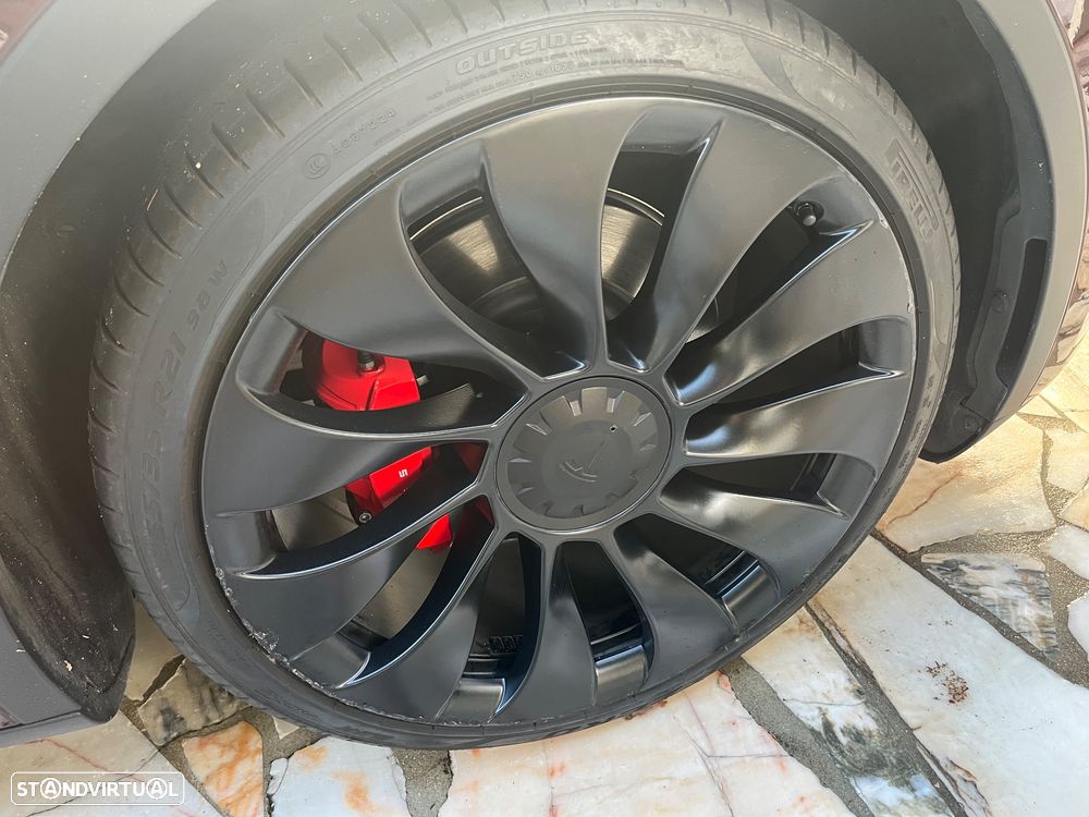 Tesla Model Y Performance Tração Integral - 9