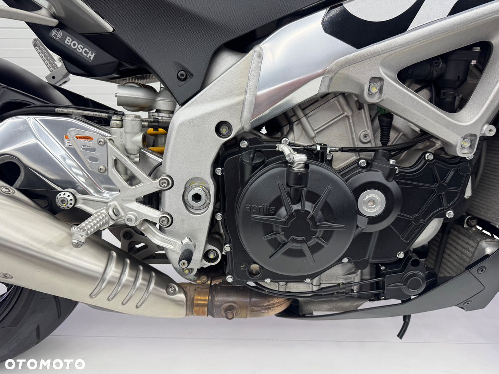 Aprilia Tuono - 15