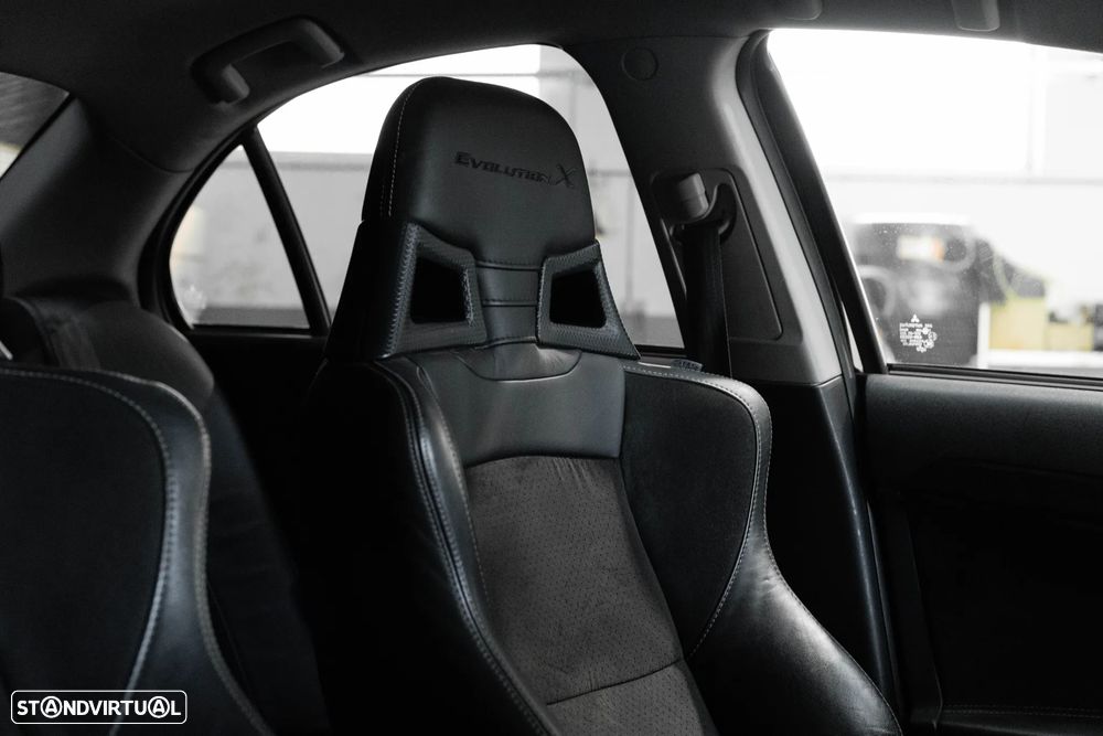 Mitsubishi Lancer - 11