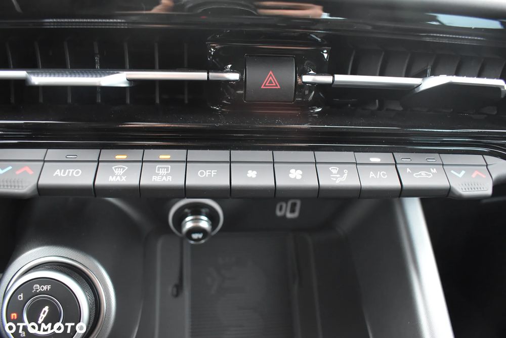 Alfa Romeo Tonale 1.5 T4 GSE mHEV Veloce DCT - 30