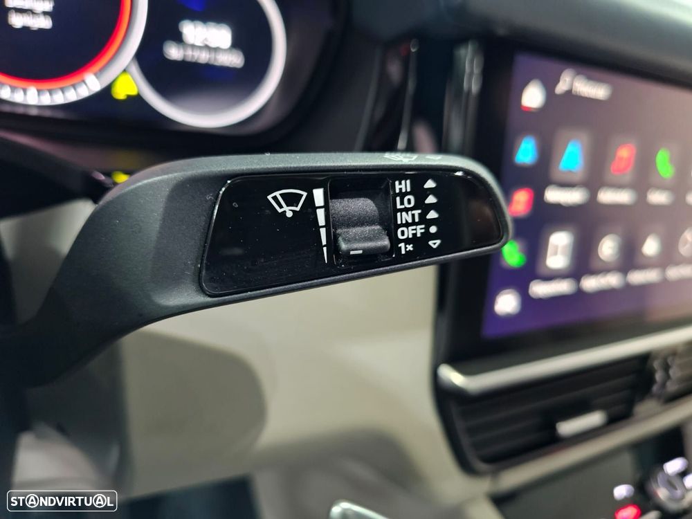 Porsche Cayenne Coupé E-Hybrid Platinum Edition - 17