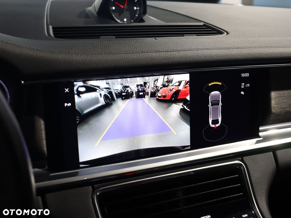 Porsche Panamera 4 Platinum Edition - 28