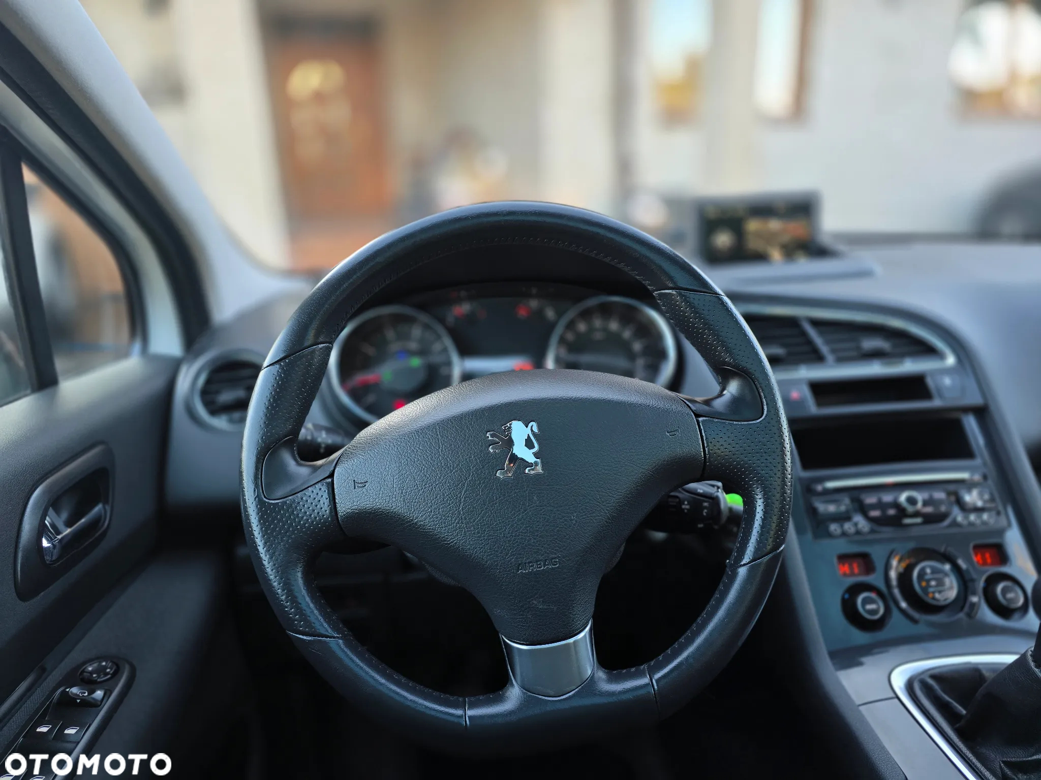Peugeot 5008 - 24