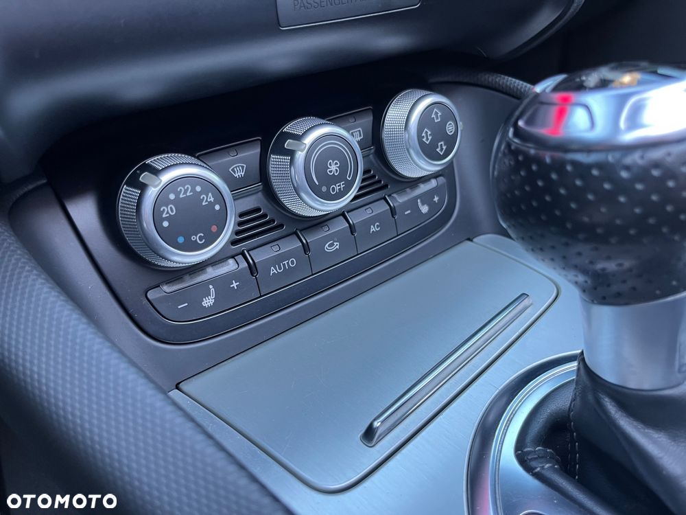 Audi TT Roadster 2.0 TFSI S tronic quattro - 26