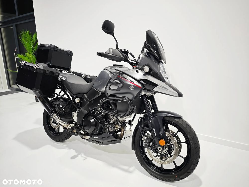 Suzuki V-STROM - 2