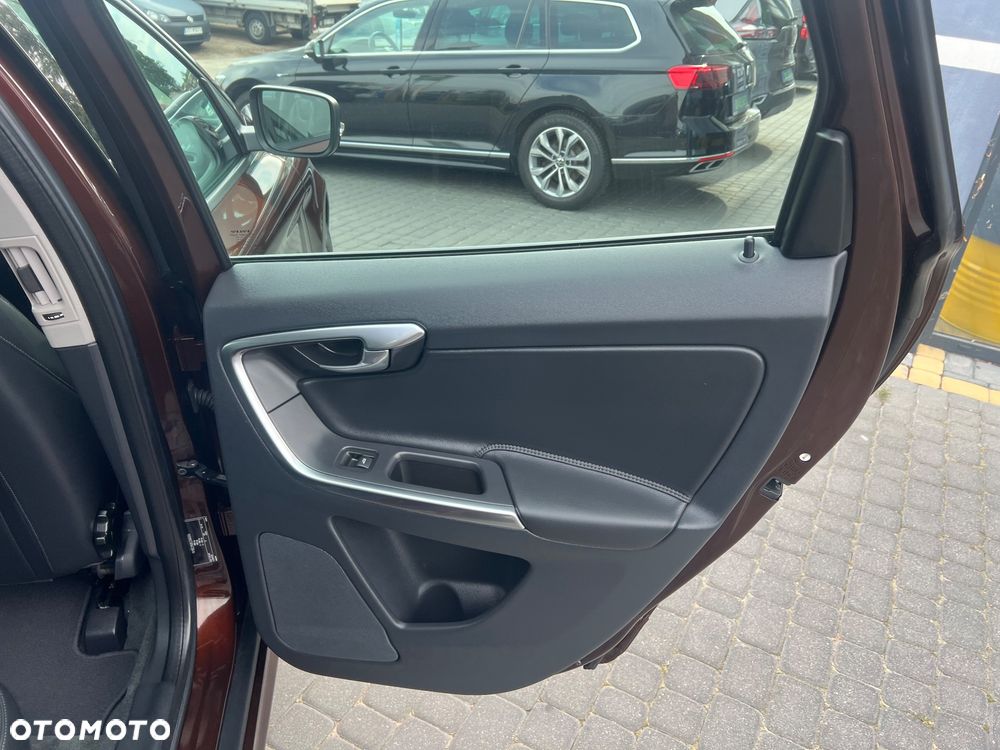 Volvo XC 60 D3 Ocean Race - 21