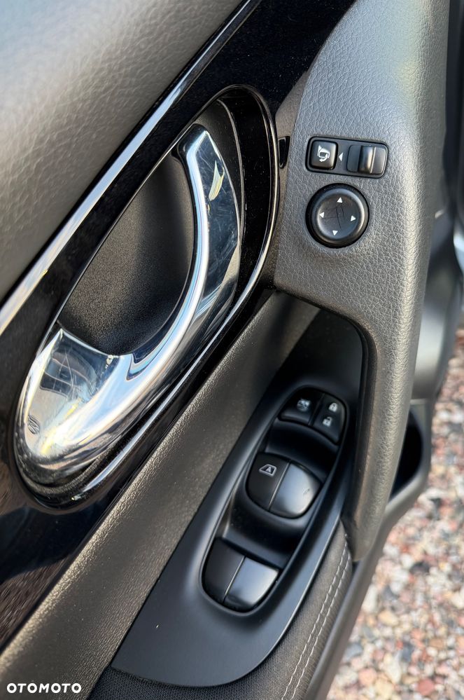Nissan Qashqai 1.5 dCi Visia - 18