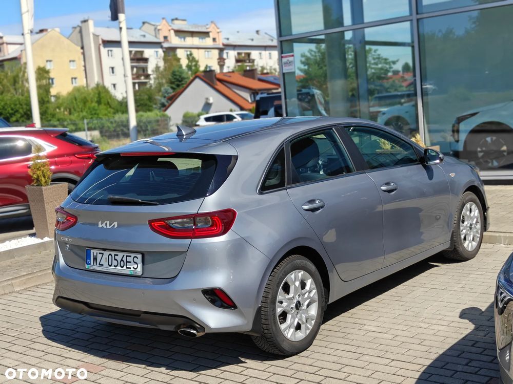 Kia Ceed 1.5 T-GDI M DCT - 11