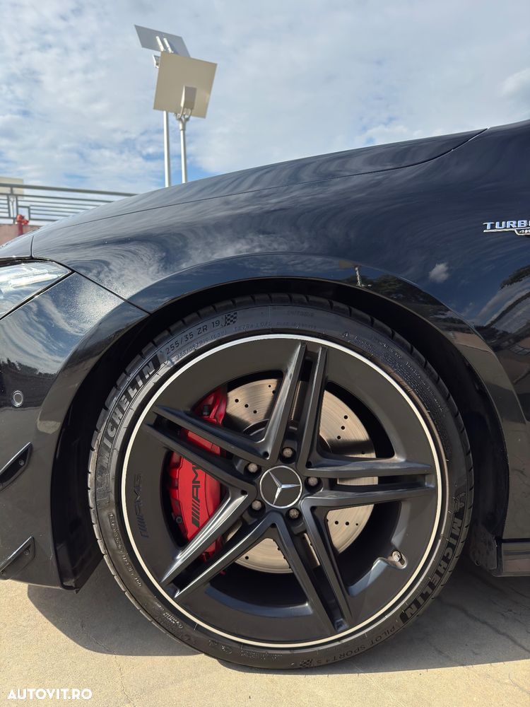 Mercedes-Benz CLA AMG 45 S 4Matic+ AMG Speedshift 8G-DCT - 4