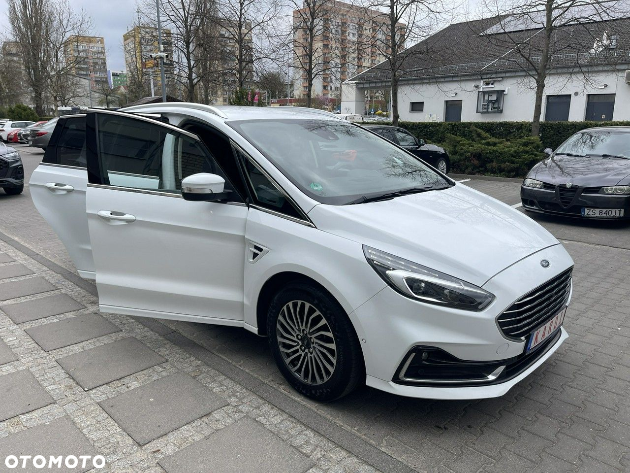 Ford S-Max - 19