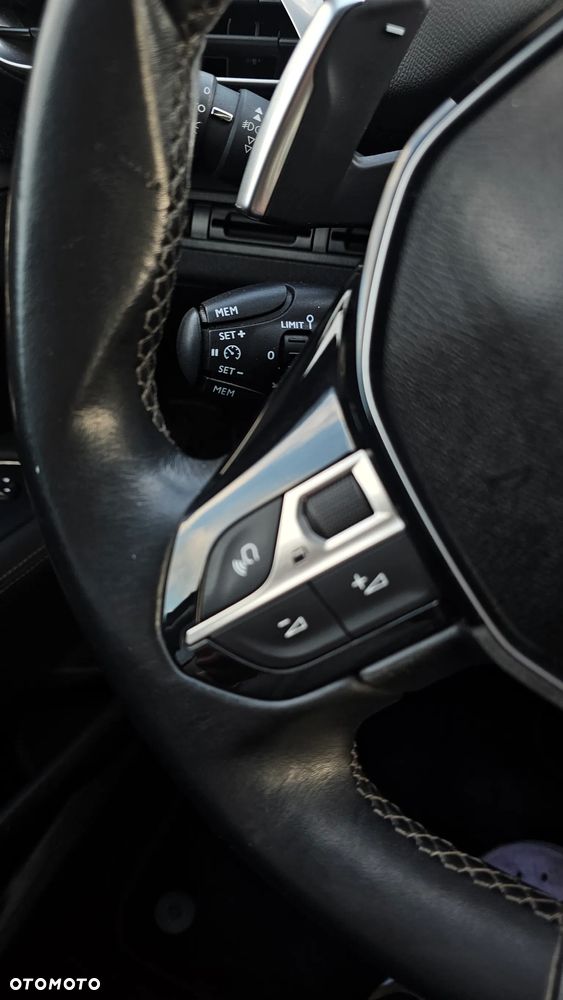 Peugeot 3008 e-HDi 115 ETG6 Stop&Start Allure - 24