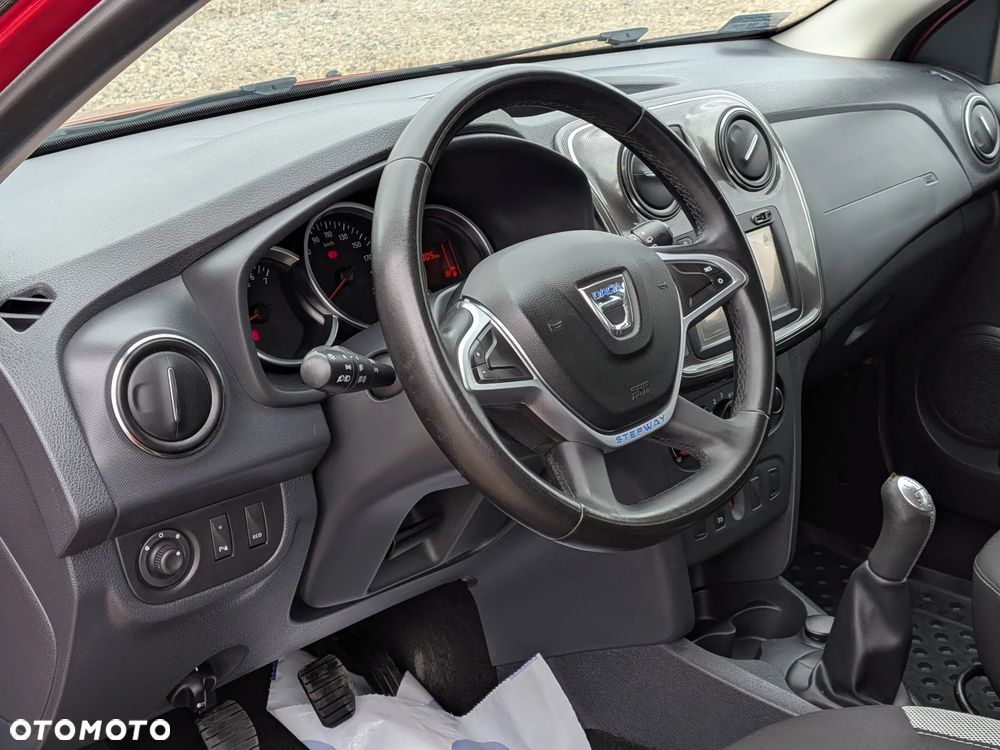 Dacia Sandero 0.9 TCe Laureate S&S EU6 - 23