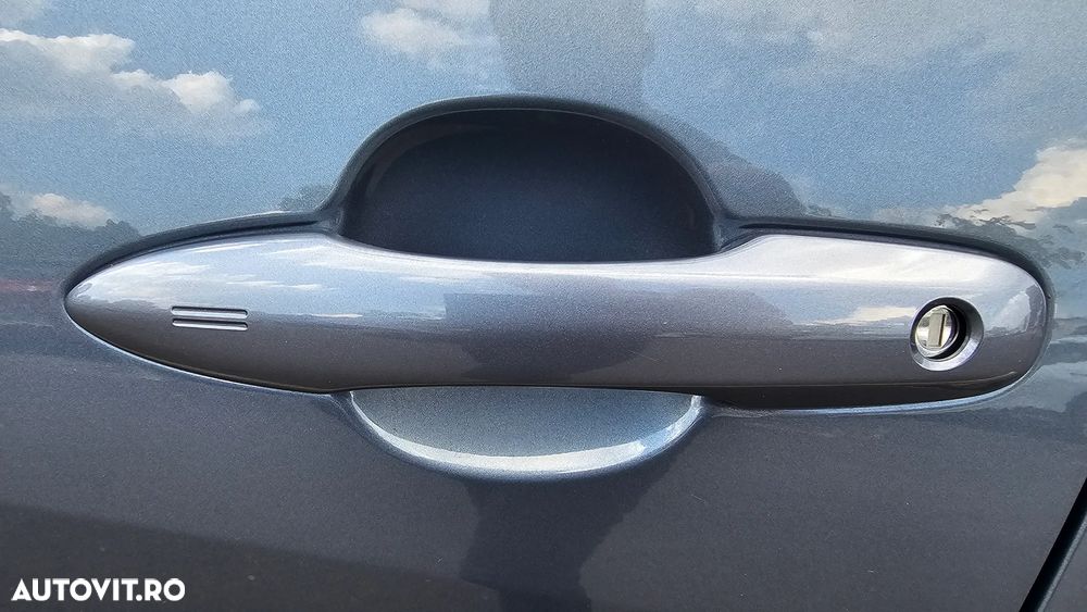 Mazda 2 - 24