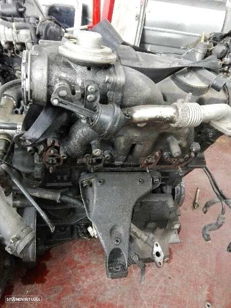 MOTOR COMPLETO VOLKSWAGEN PASSAT 2001 -AWX - 1