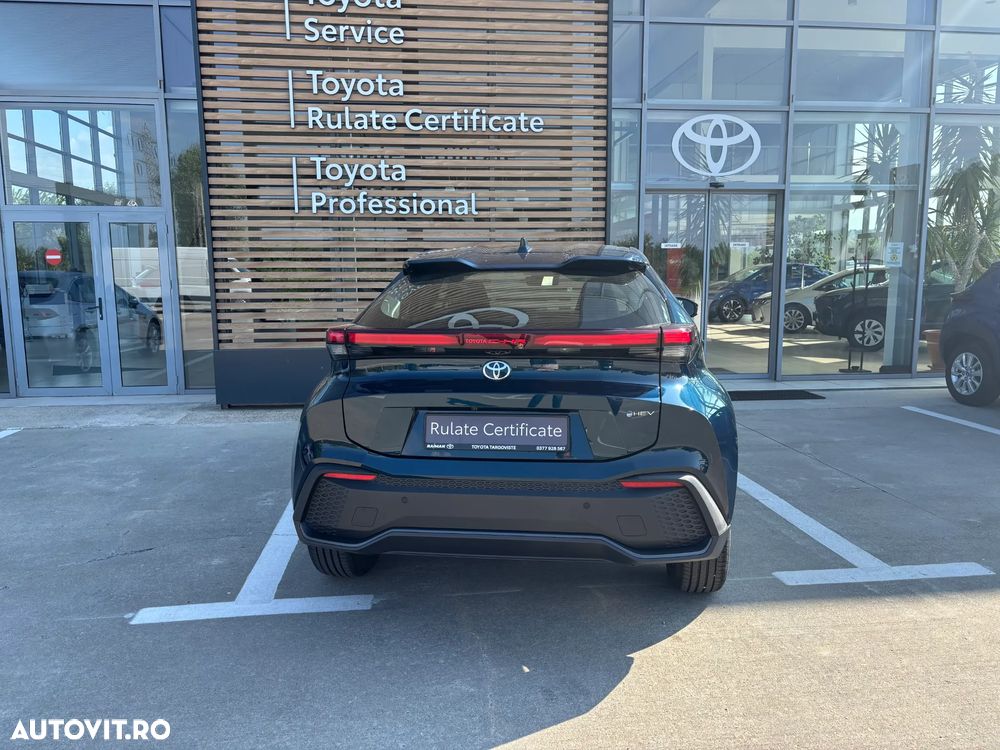 TOYOTA C-HR 2026 — imagine 9