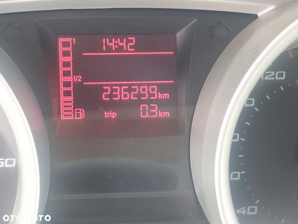 Seat Ibiza SC 1.6 TDI DPF Sport - 9