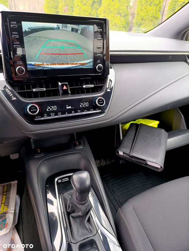 Toyota Corolla 1.8 Hybrid Comfort - 18