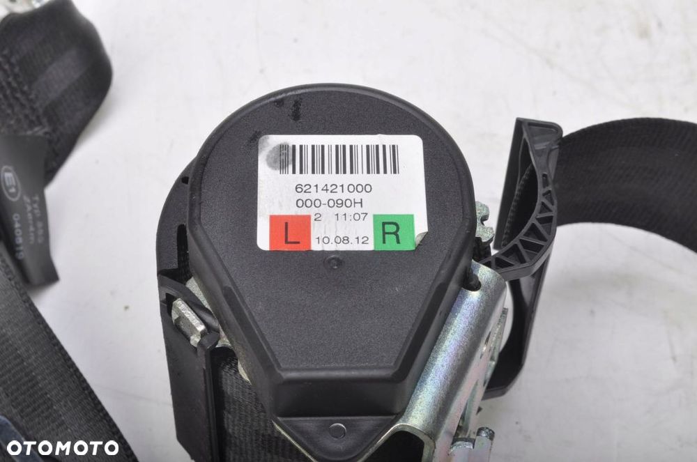 AUDI A4 B8 PAS BEZPIECZEŃSTWA PRAWY TYŁ  621421000 - 4