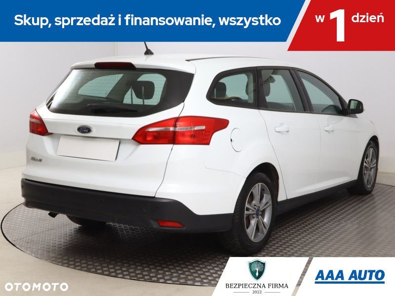 Ford Focus SW - 7