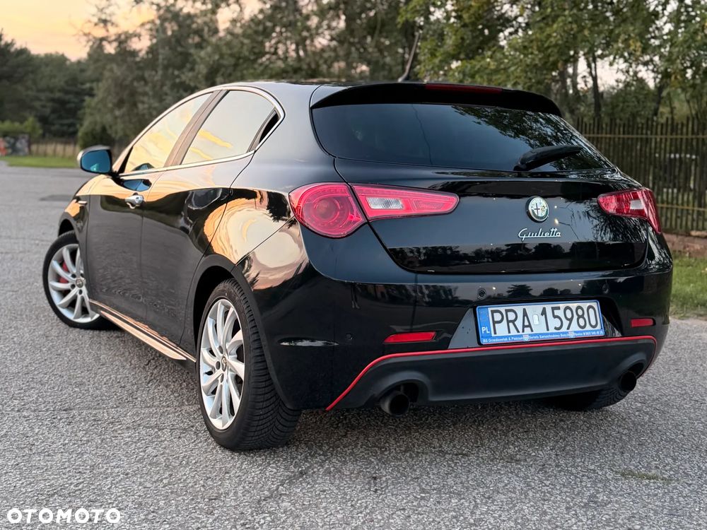 Alfa Romeo Giulietta 1.8 TBi 16V Quadrifoglio Verde - 8