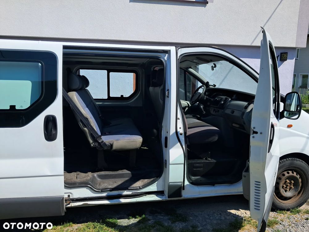 Renault Trafic - 15