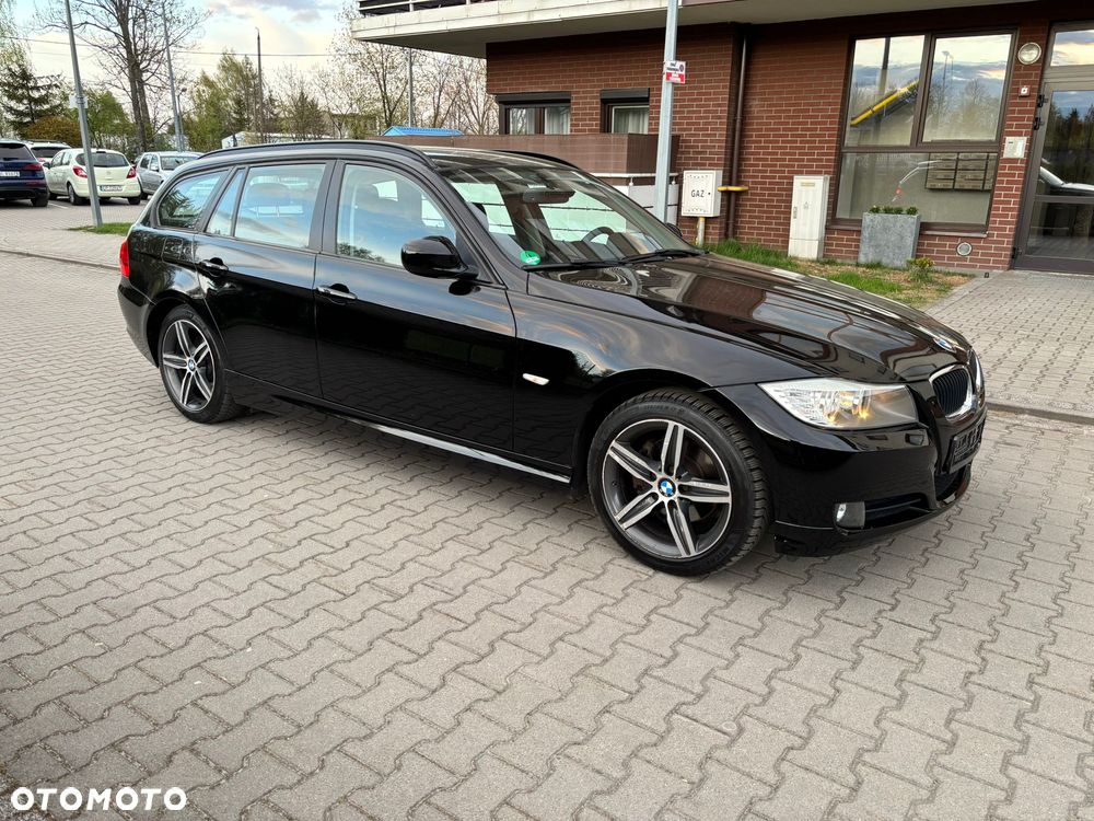 BMW Seria 3 318d - 2