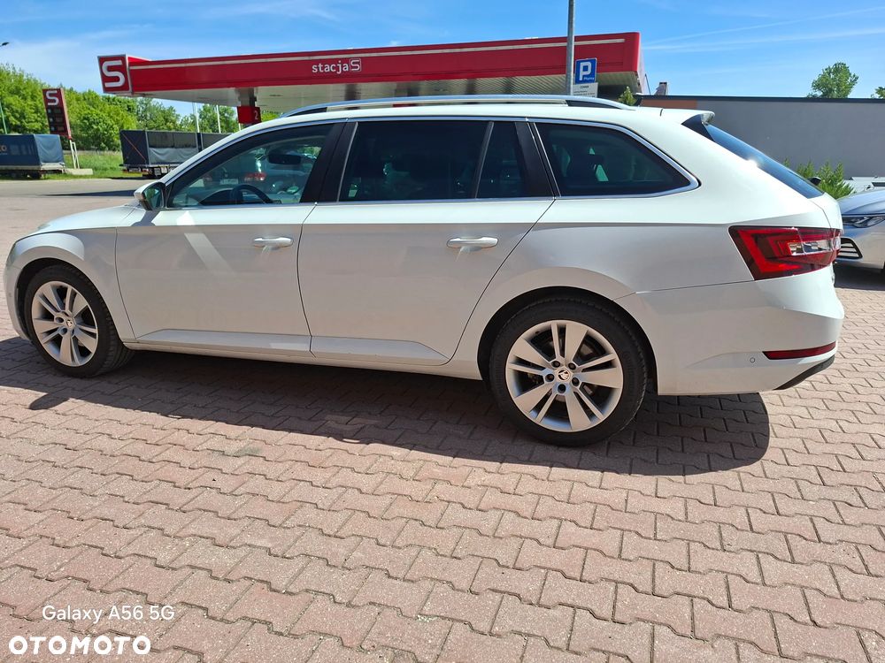 Skoda Superb 2.0 TDI Style - 11