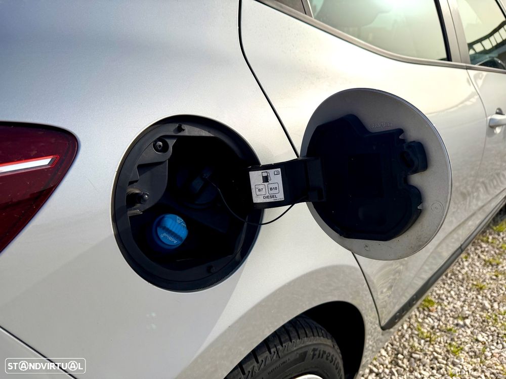 Renault Clio 1.5 Blue dCi Zen - 32