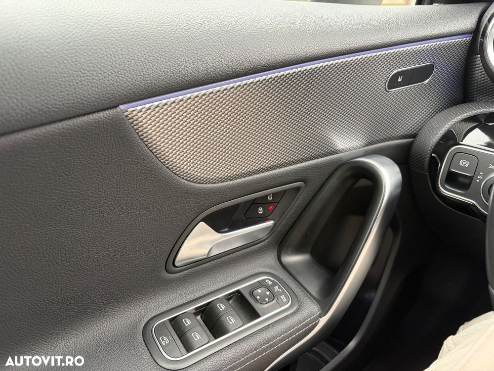 Mercedes-Benz A 180 7G-DCT Progressive - 14