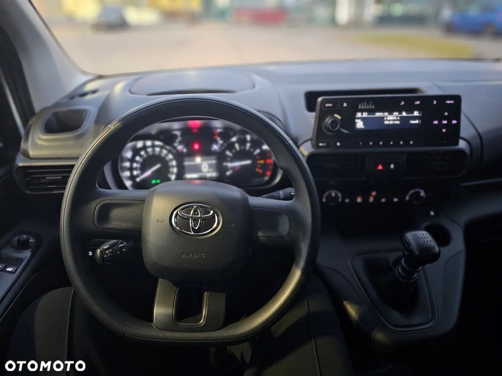 Toyota Proace City Verso 1.5 D-4D Family - 12