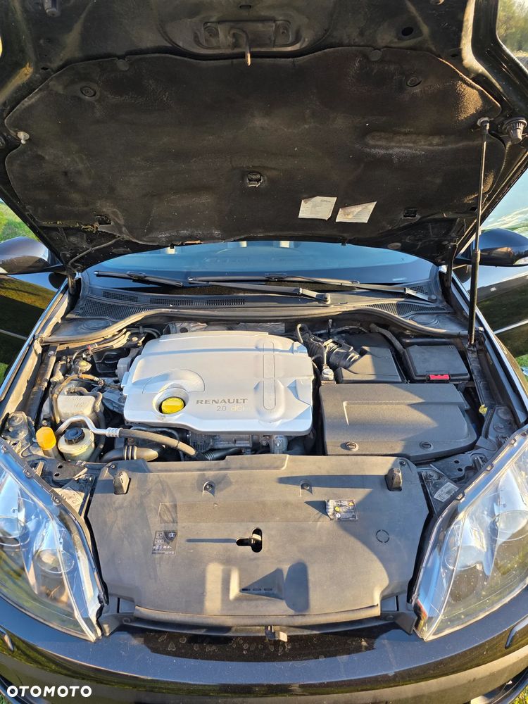 Renault Laguna 2.0 DCi FAP GT - 12