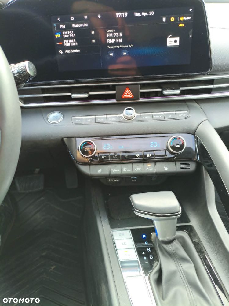 Hyundai Elantra 1.6 Premium - 7