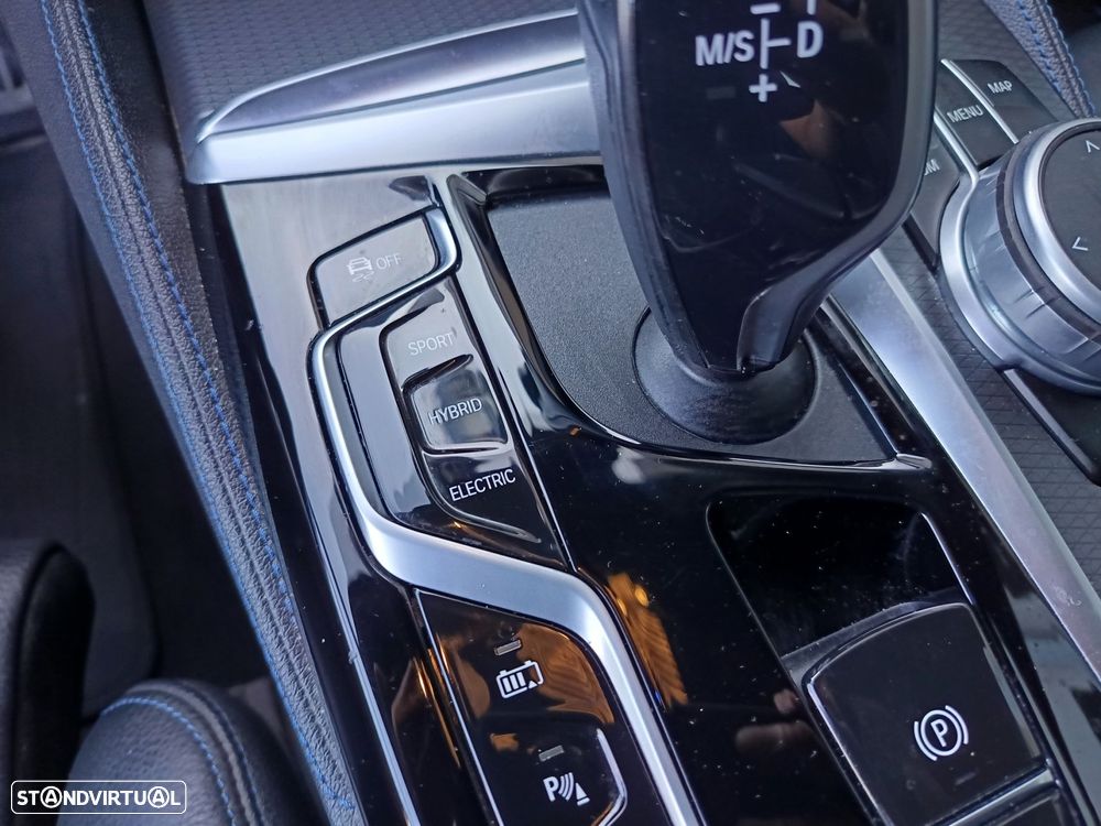 BMW 530 e Pack M - 22