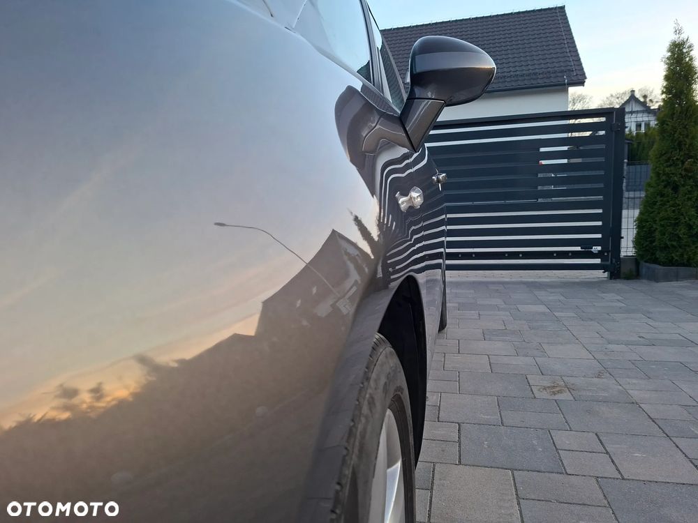 Opel Zafira - 10
