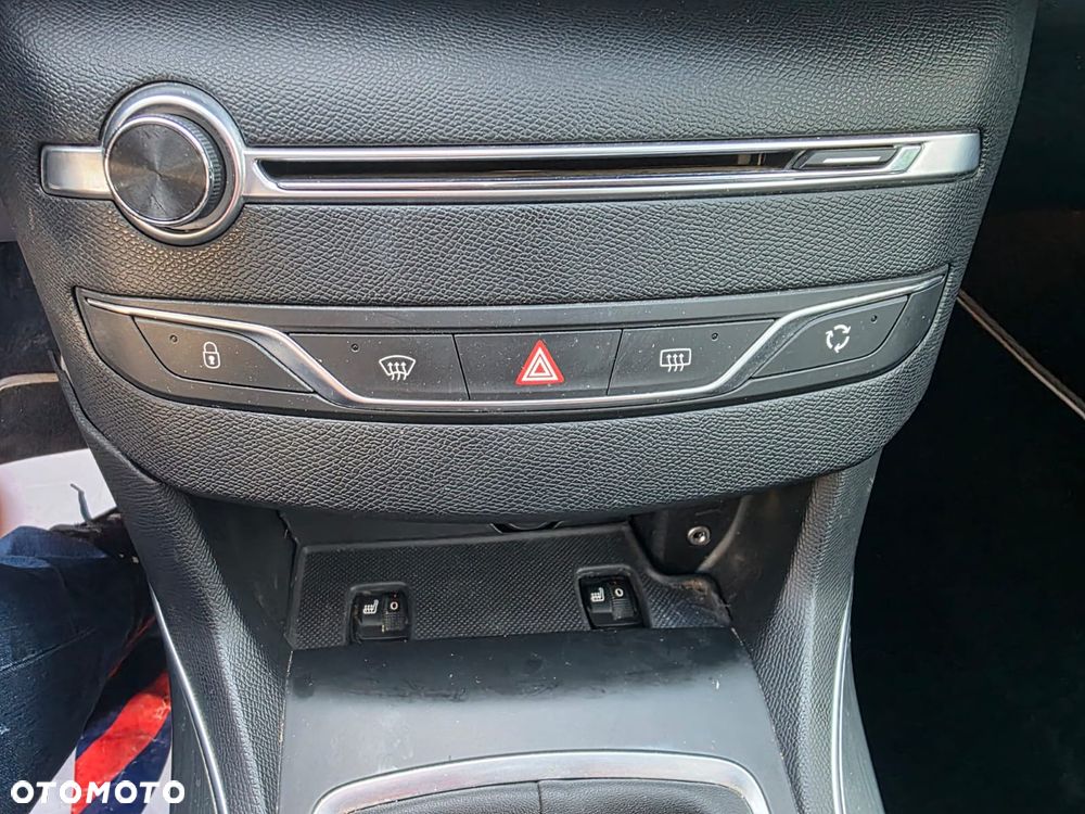 Peugeot 308 - 12