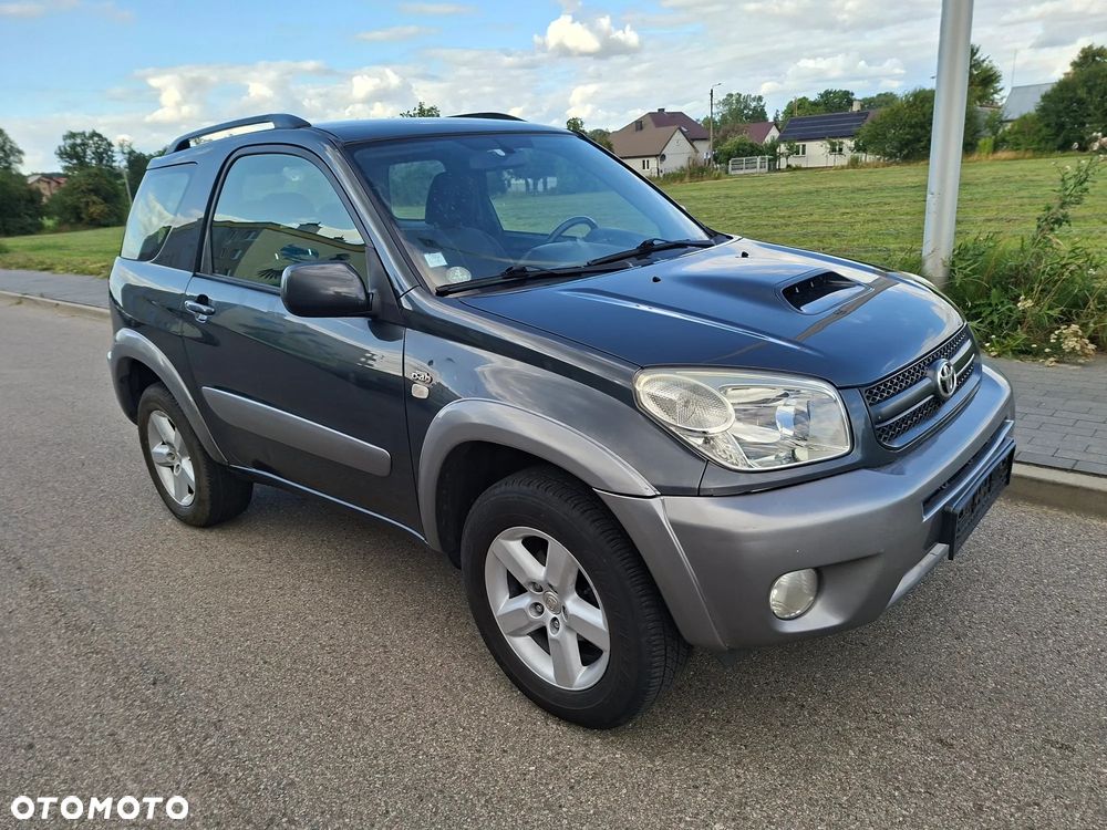 Toyota RAV4 D-4D 4x4 - 5