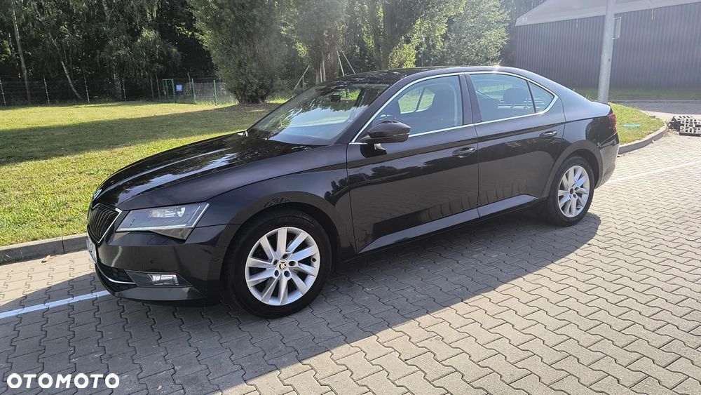 Skoda Superb 2.0 TDI 4x4 Style DSG - 3
