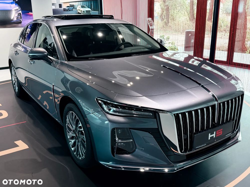 Hongqi H5 2.0T Deluxe - 2