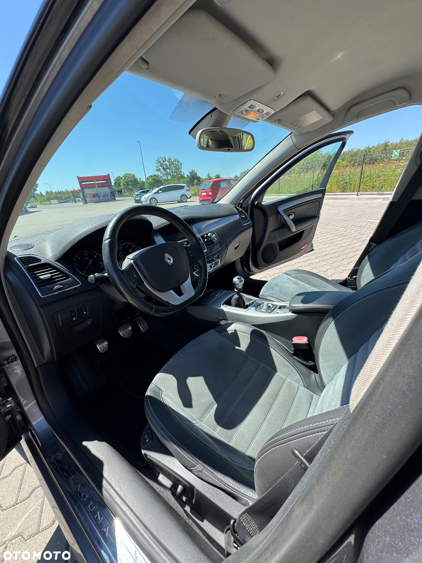 Renault Laguna 2.0 dCi GT - 12