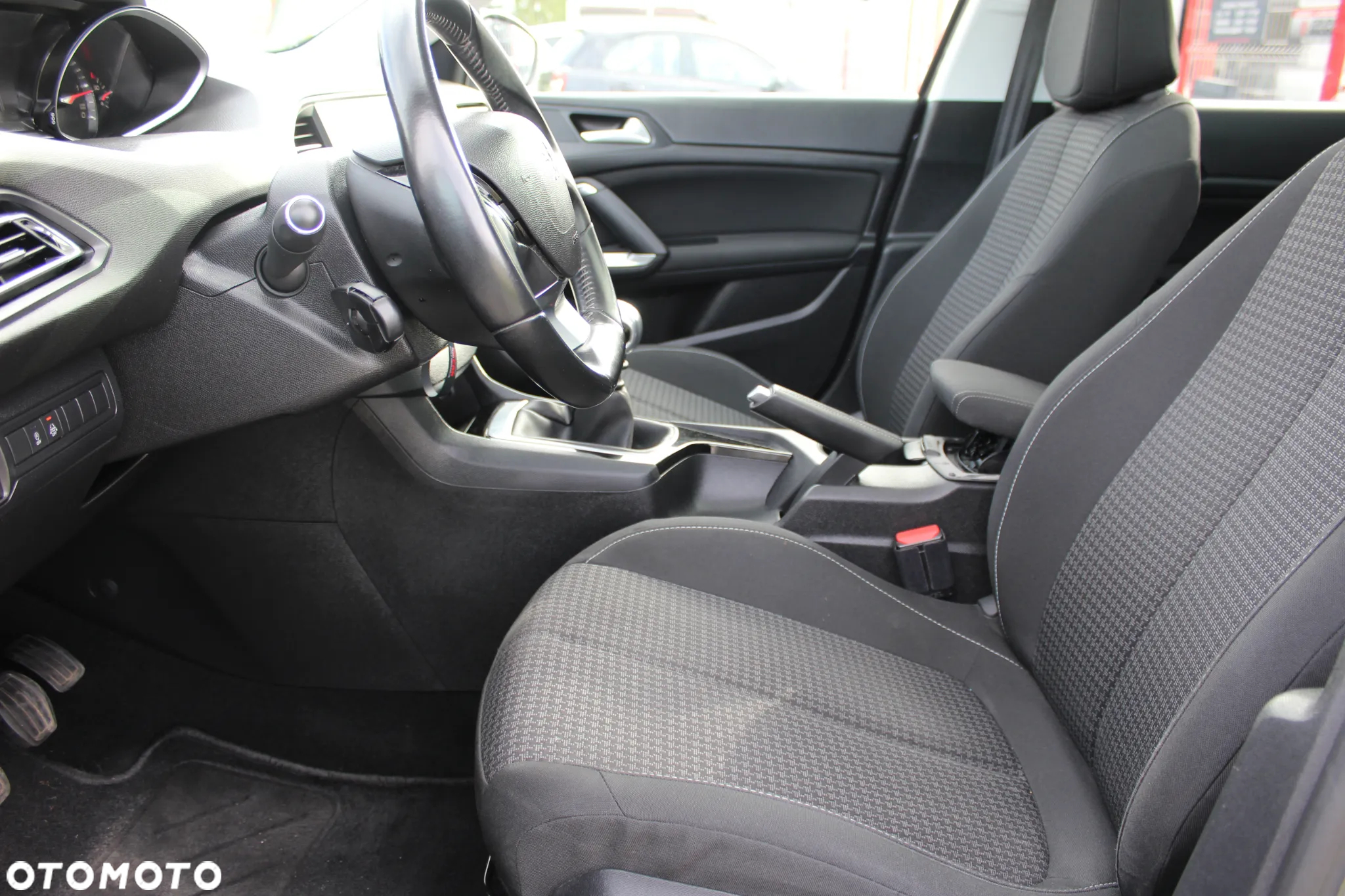 Peugeot 308 SW BlueHDi 130 Stop & Start Active - 11