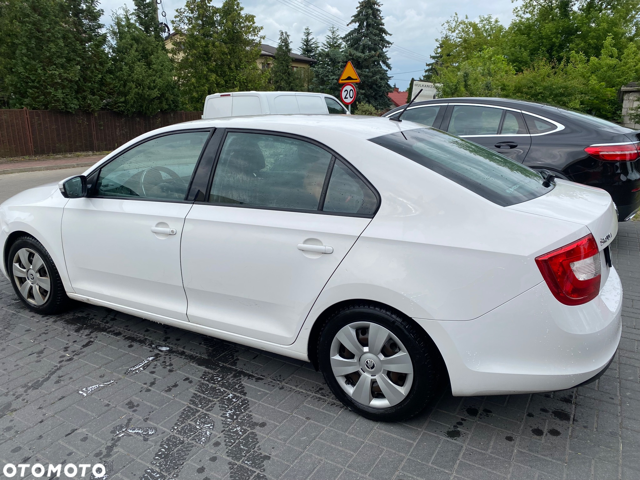 Skoda RAPID 1.2 TSI Active - 2