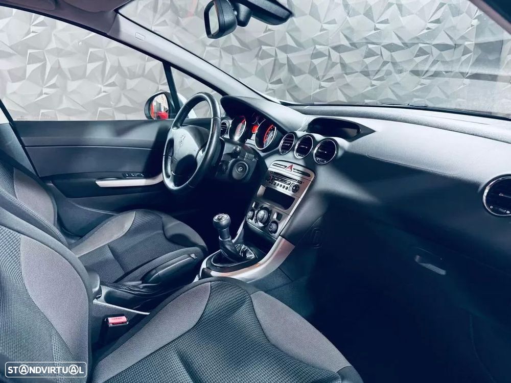 Peugeot 308 1.6 HDi Executive - 9