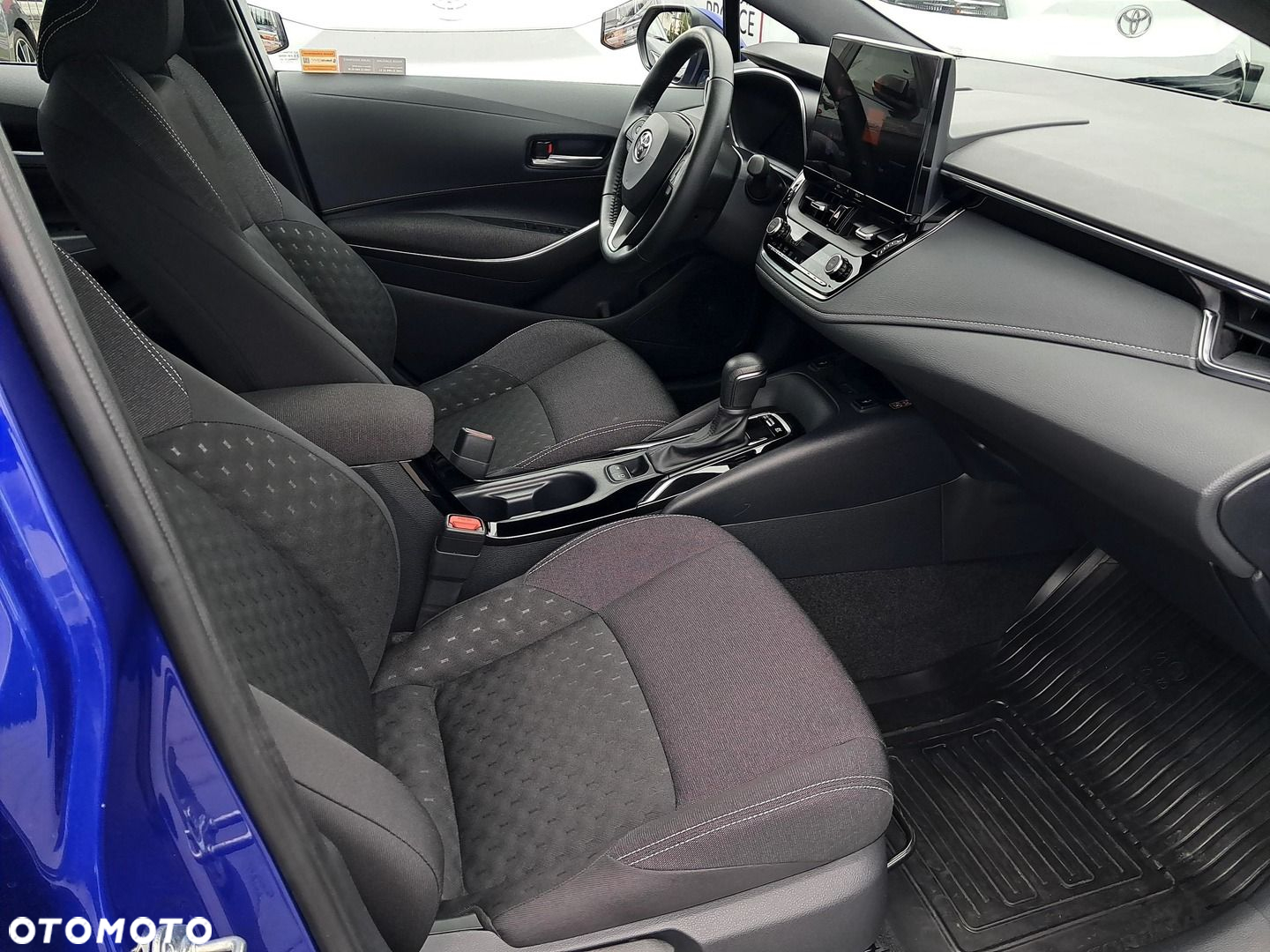 Toyota Corolla - 10