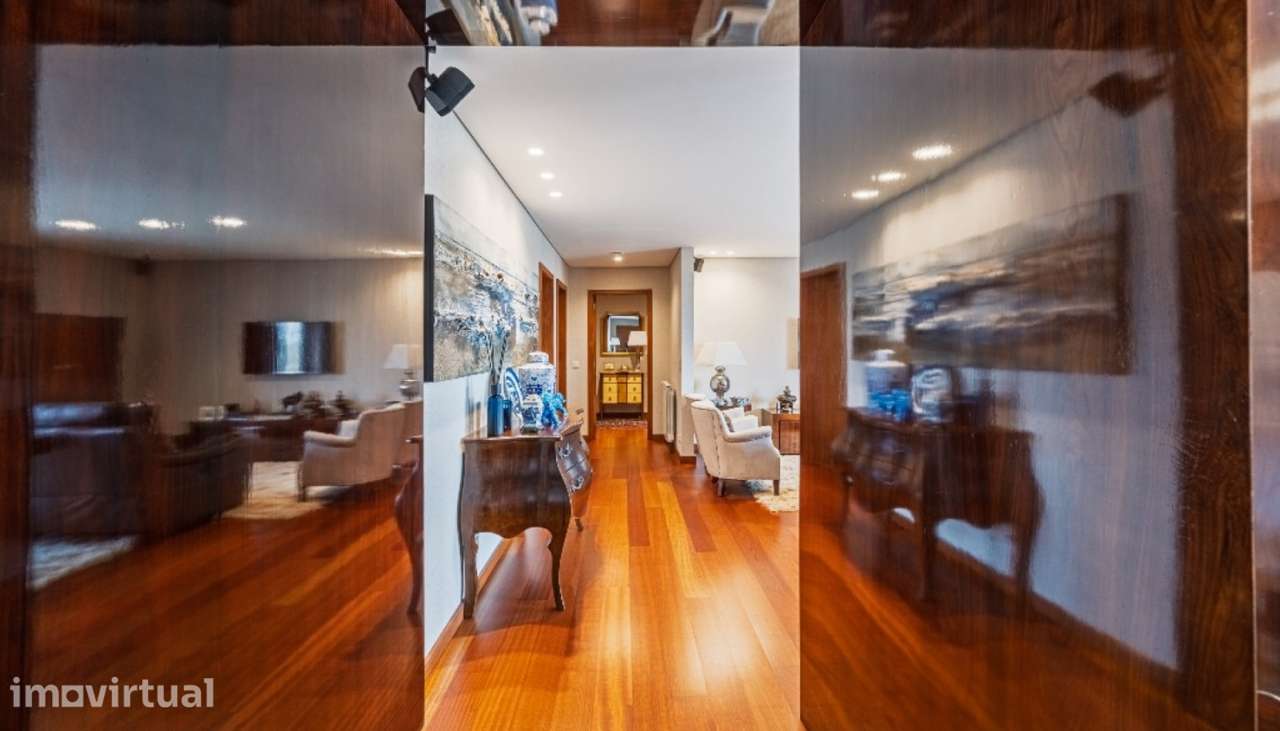 Apartamento T3 com varandas à venda no Bonfim no Porto - Grande imagem: 5/20