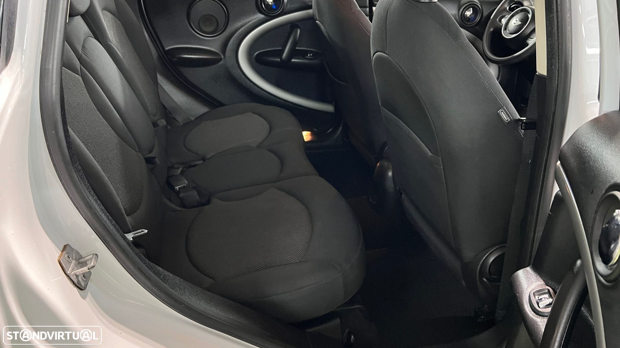 MINI Countryman One D - 17