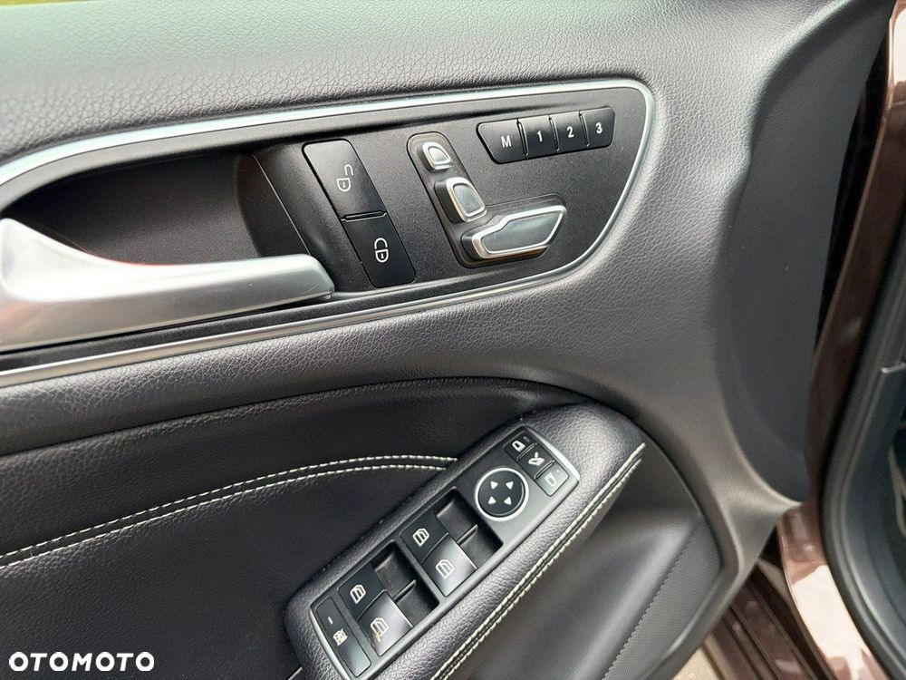 Mercedes-Benz Klasa B 250 - 13