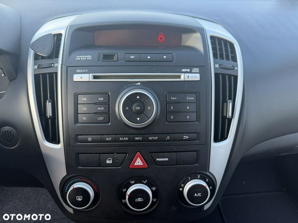 Kia Ceed - 18