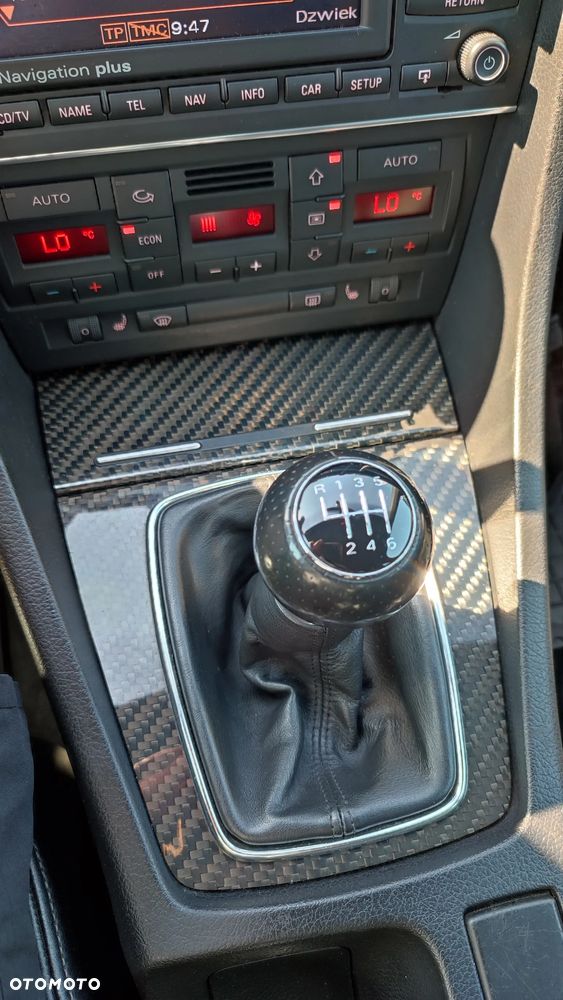 Audi A4 Limousine - 16
