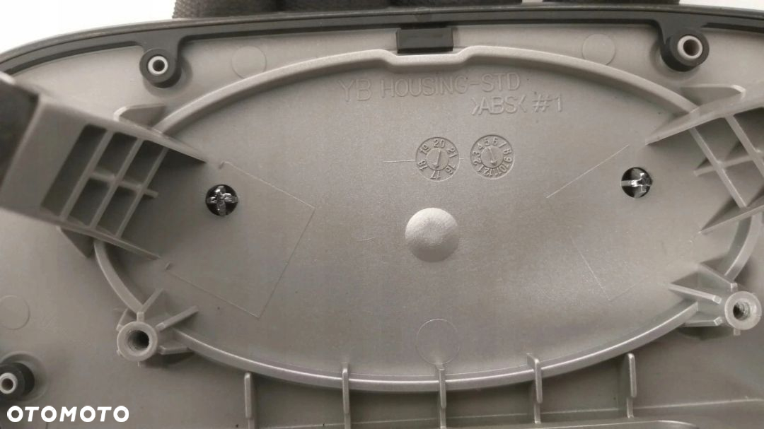 KIA RIO IV 17-21 KLAMka emblemat klapa tył - 6